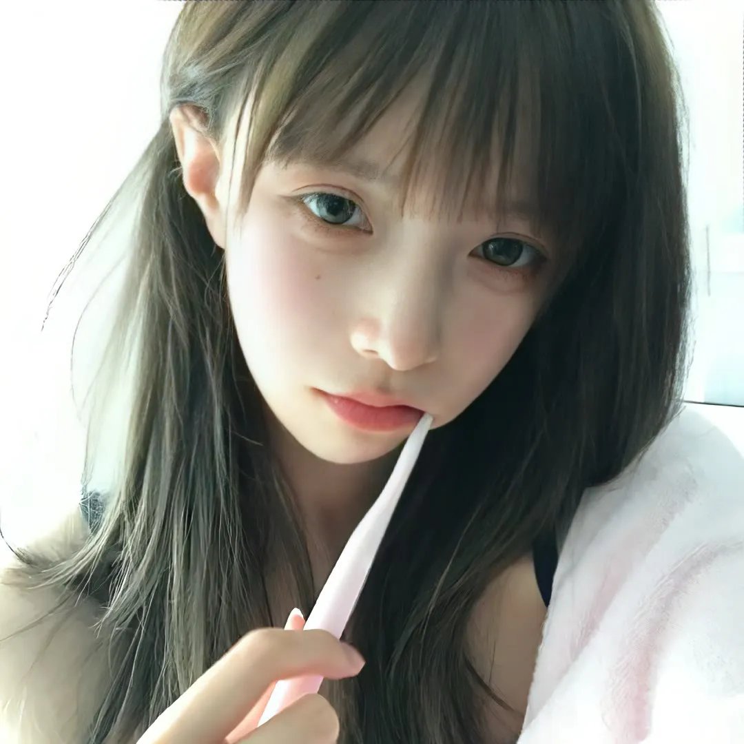 自画像 海报
